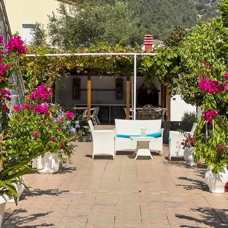 Romantika Aparthotel Chrisi Ammoudia