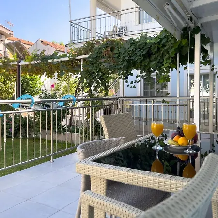 Romantika Apartahotel 3*