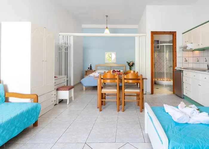 Romantika Chrisi Ammoudia