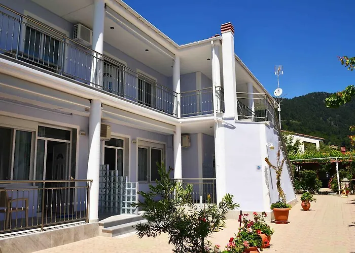 Aparthotel Romantika Chrisi Ammoudia