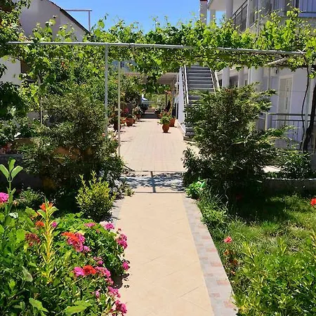 Romantika Aparthotel Chrysi Ammoudia